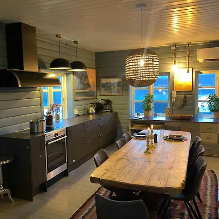 Soulful And Unique By Shore In Lofoten Dom wakacyjny