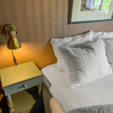 Soulful And Unique By Shore In Lofoten Dom wakacyjny Bostad