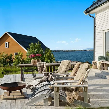 Soulful And Unique By Shore In Lofoten Dom wakacyjny